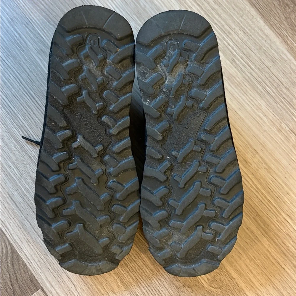 EUC Bearpaw Skye Black Chukka Boots 8
